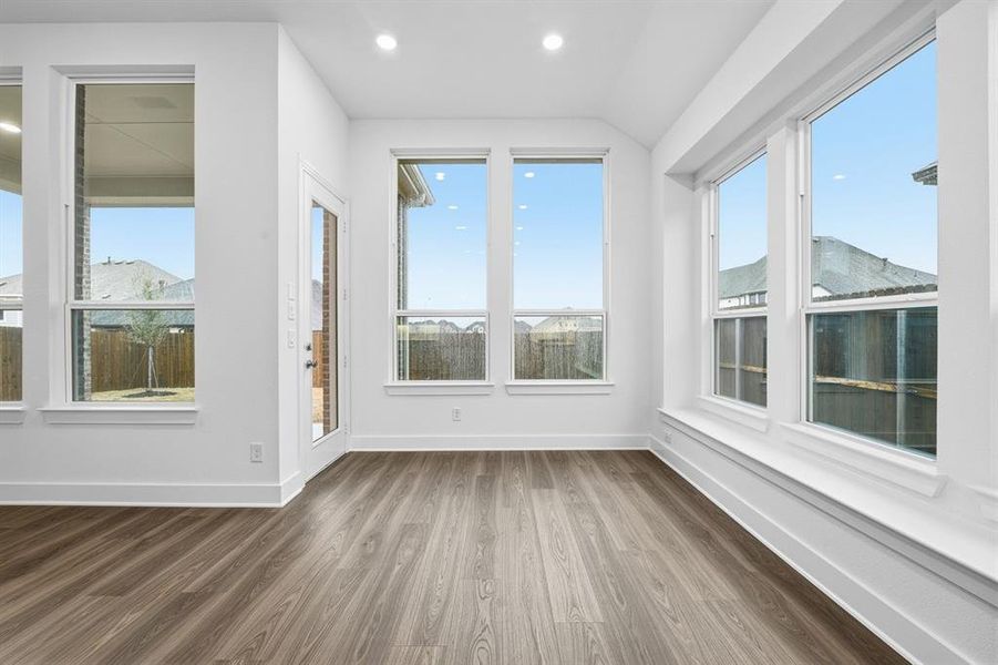 Spacious, unfurnished interior of a new home in Wildflower Ranch, Fort Worth (Image 23).