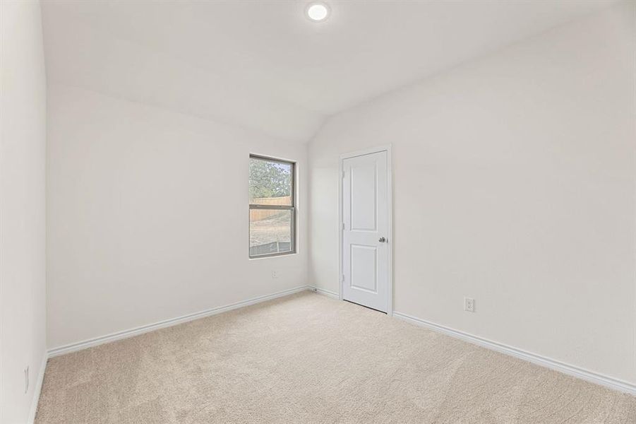 8-SQFT-0043 8-SQFT-0043