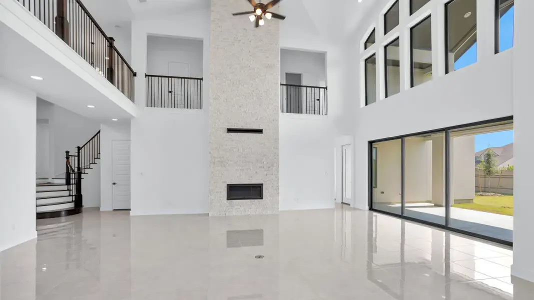 Spacious, unfurnished interior of a new home in Bristol Valley, Heath (Image 7).