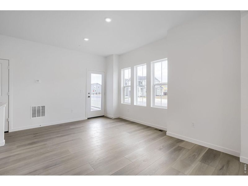Spacious, unfurnished interior of a new home in Timber Lark, Fort Collins (Image 13).