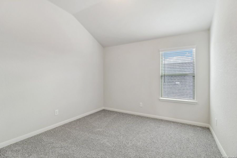 Spacious, unfurnished interior of a new home in , San Antonio (Image 17).