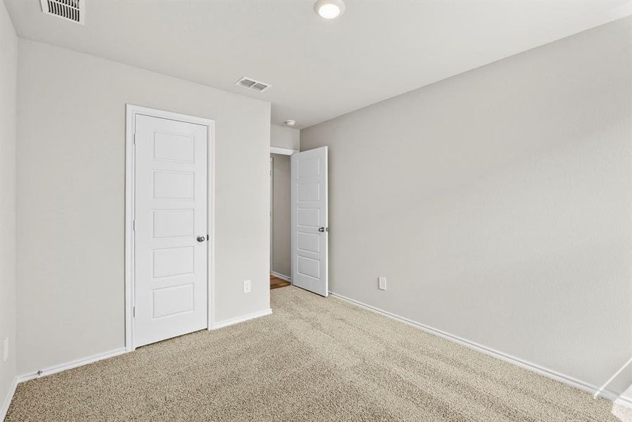 Spacious, unfurnished interior of a new home in Sunnycreek, Crowley (Image 27).