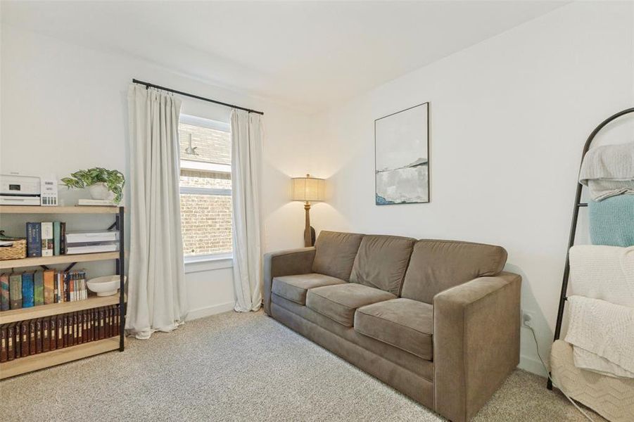 Furnished interior view inside a new home in Walden Pond, Forney (Image 17). Furnished interior view inside a new home in Walden Pond, Forney (Image 17).