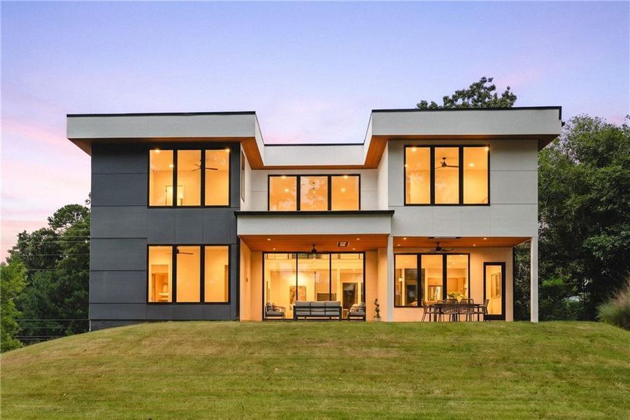 Exterior details and patio area of a home in , Decatur (Image 3).