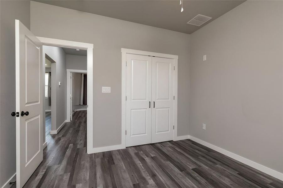 Spacious, unfurnished interior of a new home in , Bridgeport (Image 20).