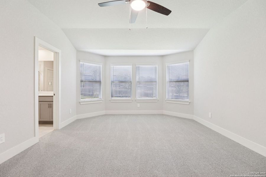 Spacious, unfurnished interior of a new home in Scenic Crest - Premier Series, Boerne (Image 34). Spacious, unfurnished interior of a new home in Scenic Crest - Premier Series, Boerne (Image 34).