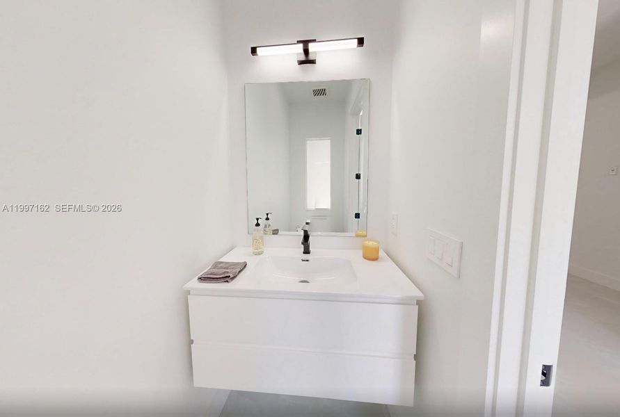 Image 52 of a home in .