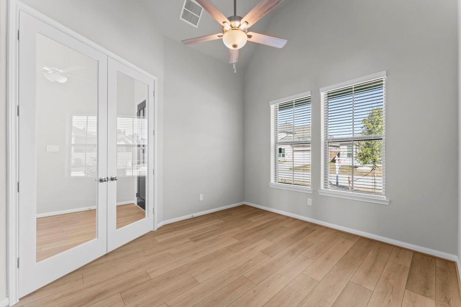 Spacious, unfurnished interior of a new home in The Highlands, Porter (Image 24). Spacious, unfurnished interior of a new home in The Highlands, Porter (Image 24).