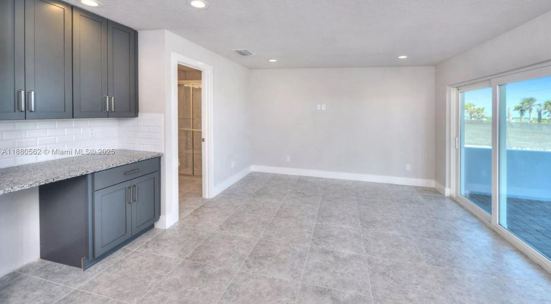 Spacious, unfurnished interior of a new home in Verona Oceanside, Ormond Beach (Image 17).