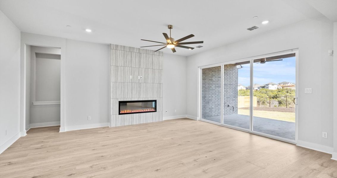 Spacious, unfurnished interior of a new home in Sweetwater, Austin (Image 16).