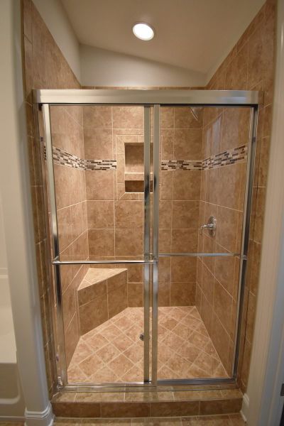 Representative interior finishes for a home built from the Cayman X by Keystone Homes NC in Trellises, High Point (Image 20).