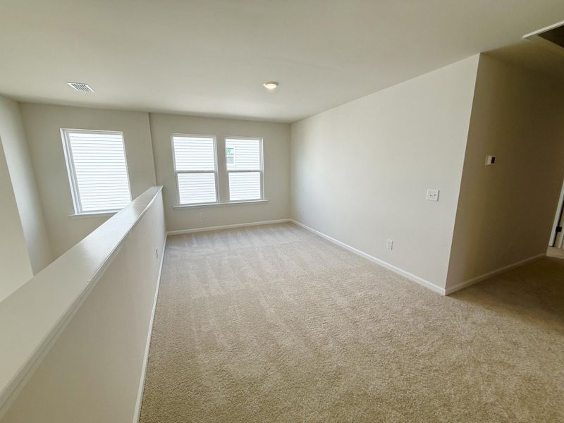 Spacious, unfurnished interior of a new home in , Summerville (Image 41).