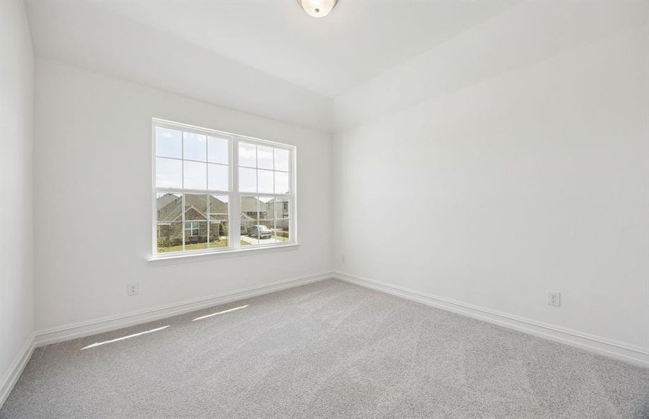 Secondary bedroom