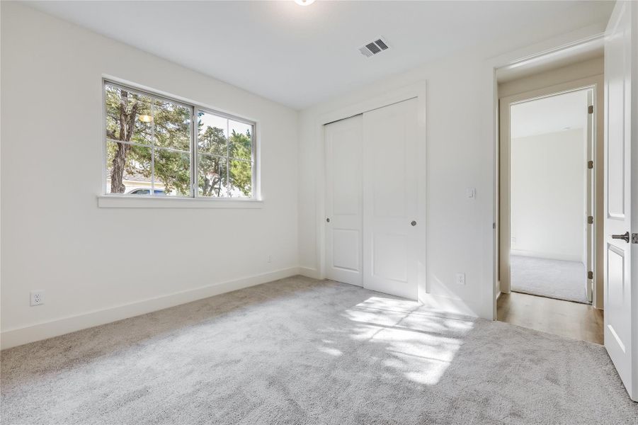 Spacious, unfurnished interior of a new home in , Lago Vista (Image 28).