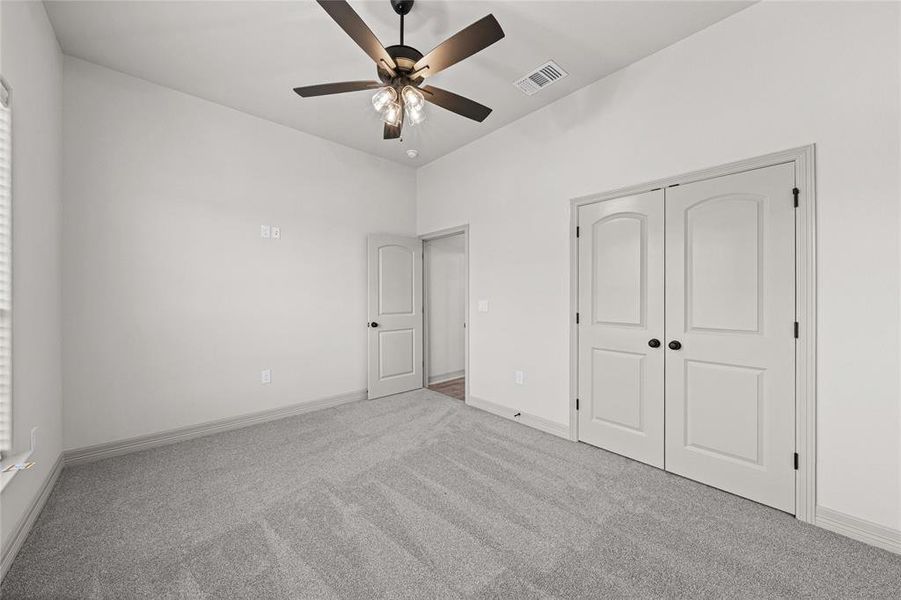 Spacious, unfurnished interior of a new home in , Troy (Image 32).