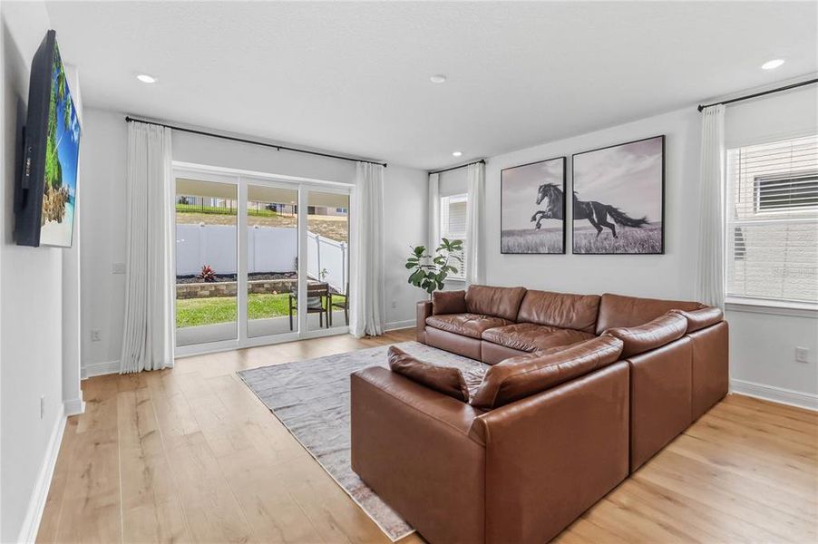 Furnished interior view inside a new home in , Clermont (Image 38).