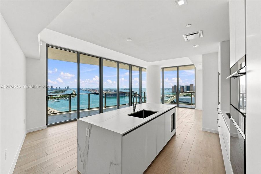 Living/Dining Area
