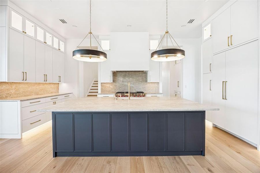 Furnished interior view inside a new home in , Bartonville (Image 13).