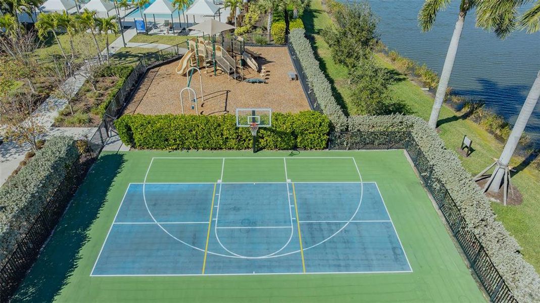 Community amenities in , Sarasota (Image 69).