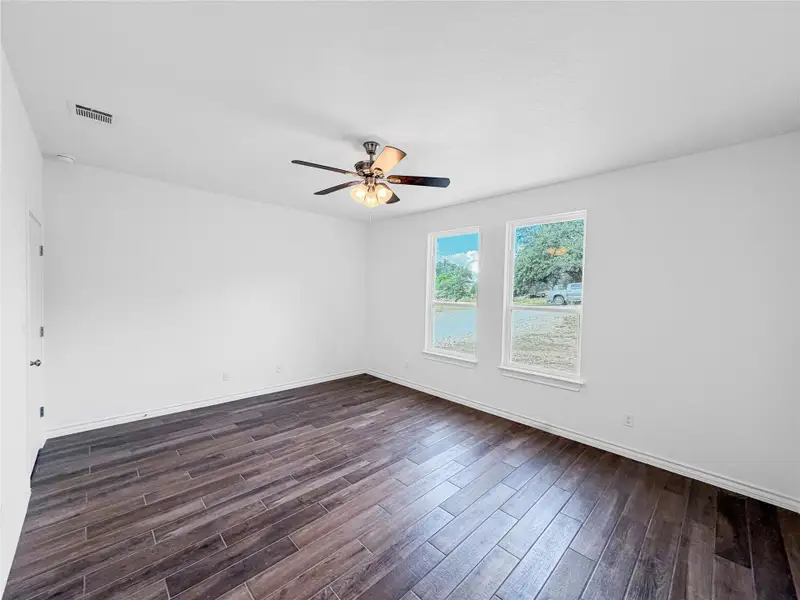 Spacious, unfurnished interior of a new home in , Canyon Lake (Image 9). Spacious, unfurnished interior of a new home in , Canyon Lake (Image 9).