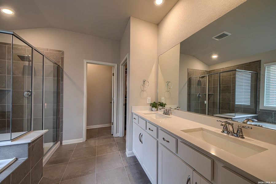 Furnished interior view inside a new home in Arcadia Ridge - Classic Series, San Antonio (Image 11).