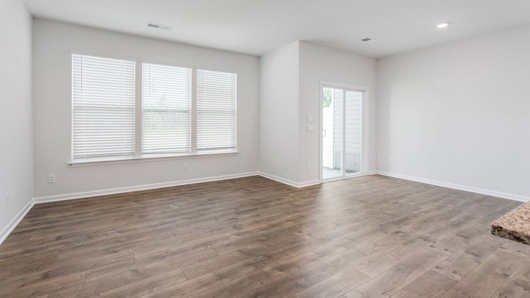 Spacious, unfurnished interior of a new home in The Grove at Glennview, Kernersville (Image 17).