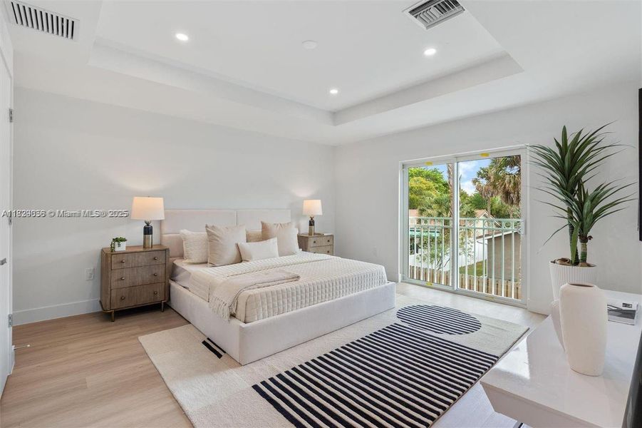 Furnished interior view inside a new home in , Coral Springs (Image 8).