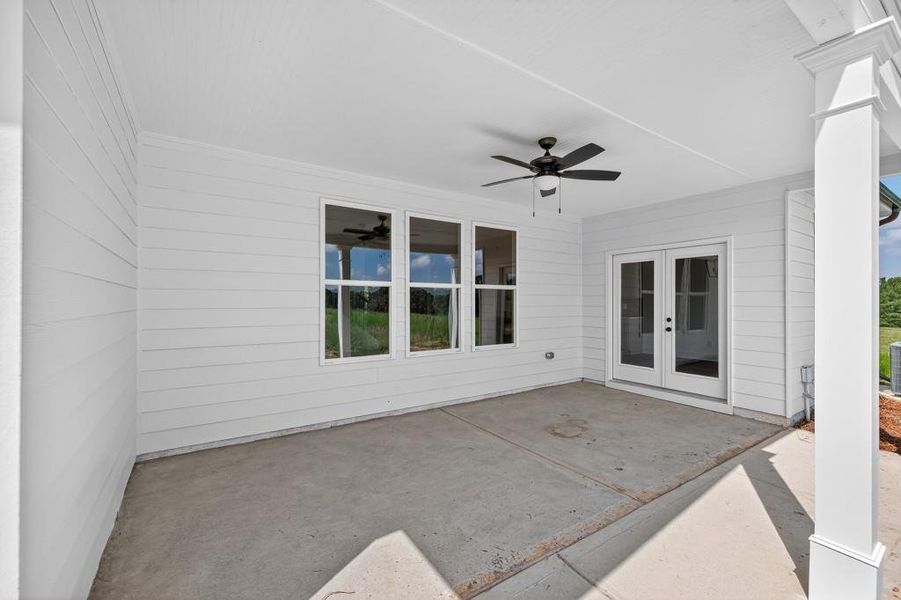 Exterior details and patio area of a home in Magnolia Ridge, Monroe (Image 3).