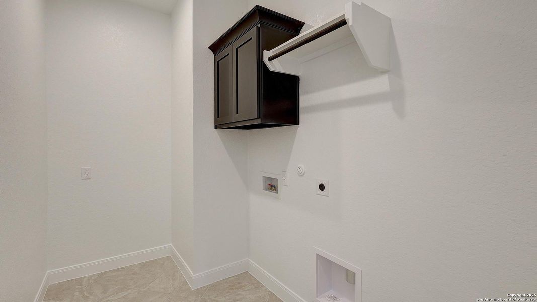 Spacious, unfurnished interior of a new home in Megan's Landing 1/2 Acre, Castroville (Image 19). Spacious, unfurnished interior of a new home in Megan's Landing 1/2 Acre, Castroville (Image 19).