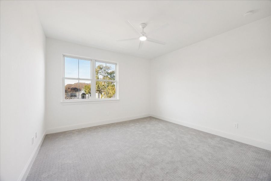 Spacious, unfurnished interior of a new home in , Houston (Image 22).