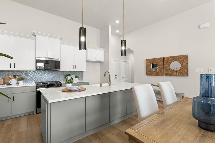 Furnished interior view inside a new home in Cottonwood Creek, Wylie (Image 16).