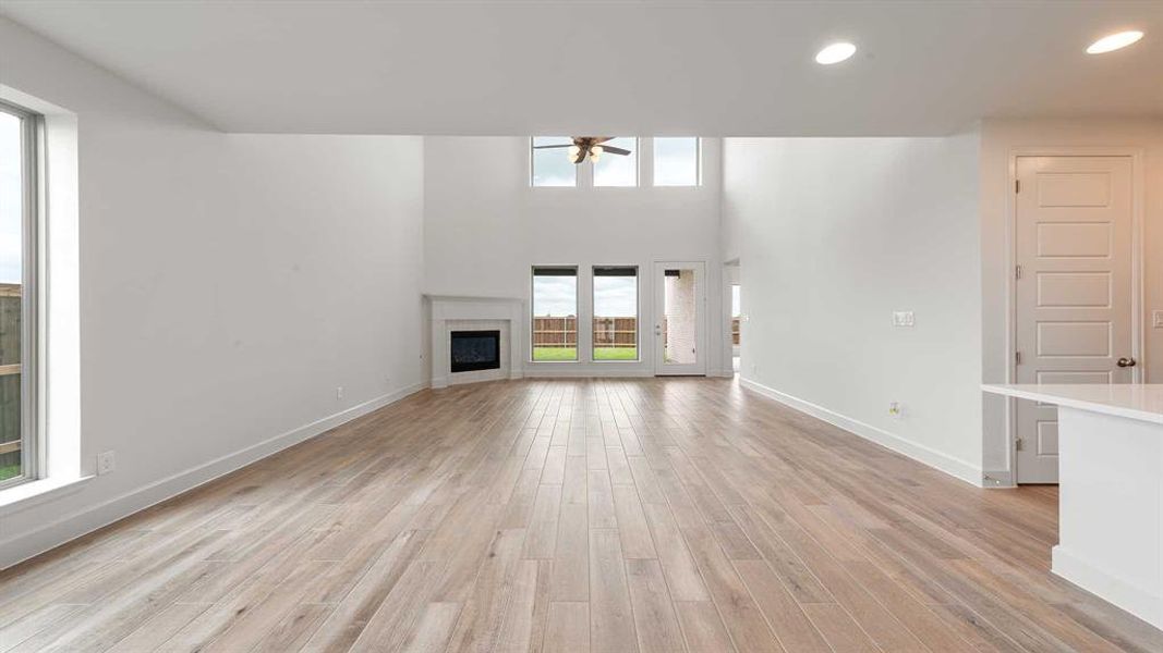 Spacious, unfurnished interior of a new home in Meraki, Forney (Image 22).