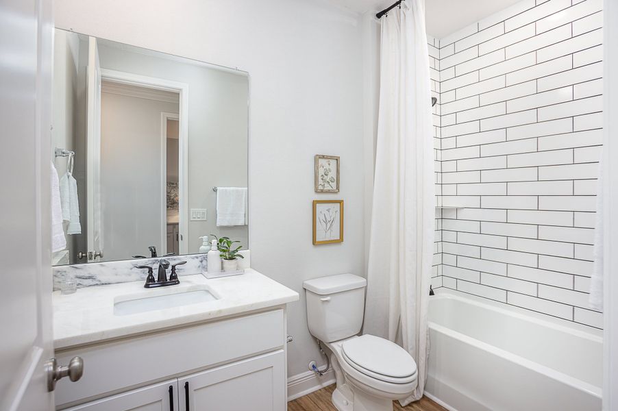 Furnished interior view inside a new home in Sugarmill Woods, Homosassa (Image 20).