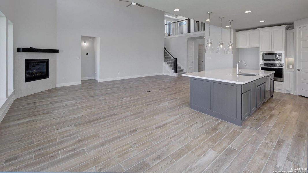 Image 30 of a home in Esperanza 60'.