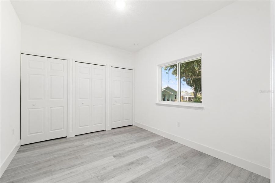 Spacious, unfurnished interior of a new home in , Clermont (Image 29).