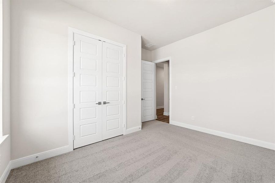 Spacious, unfurnished interior of a new home in Sandbrock Ranch, Aubrey (Image 30). Spacious, unfurnished interior of a new home in Sandbrock Ranch, Aubrey (Image 30).
