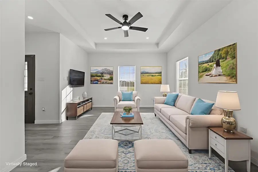 Furnished interior view inside a new home in , Texas City (Image 14).