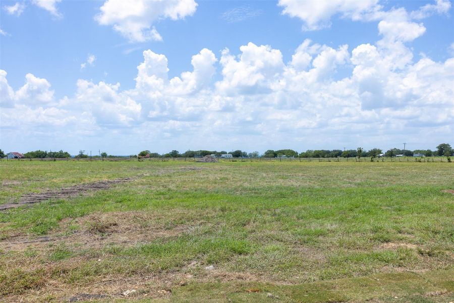 Natural landscape and outdoor views near in Schulenburg (Image 29). Natural landscape and outdoor views near in Schulenburg (Image 29).