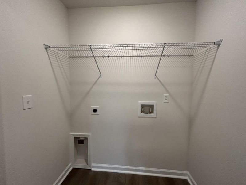 Spacious, unfurnished interior of a new home in , Summerville (Image 13).
