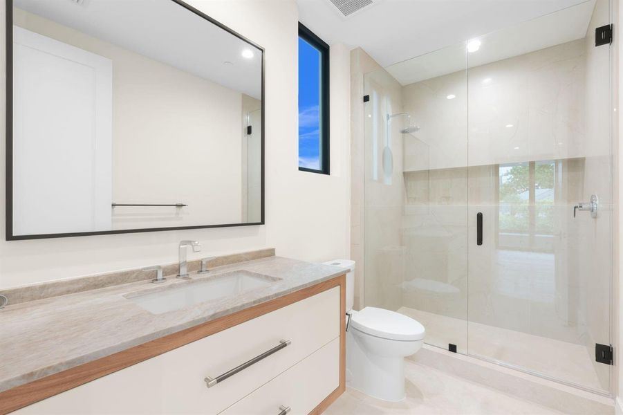 49 Bathroom 3