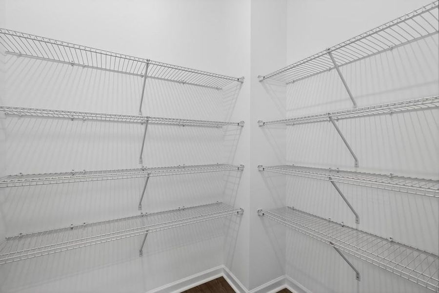 Spacious, unfurnished interior of a new home in Alder Creek, Cumming (Image 11).