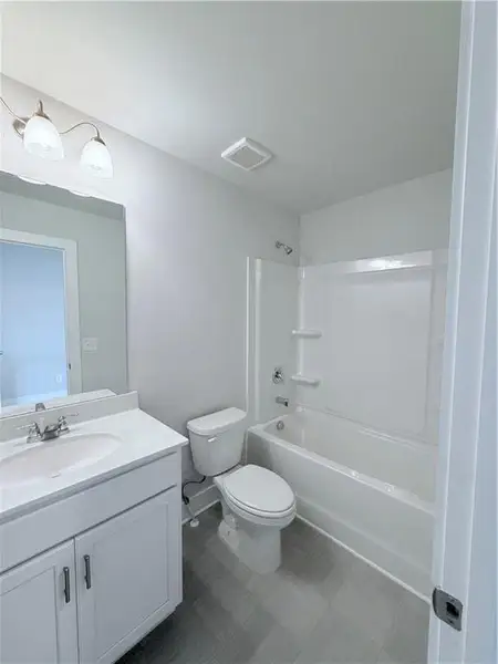 Furnished interior view inside a new home in , Cartersville (Image 7).