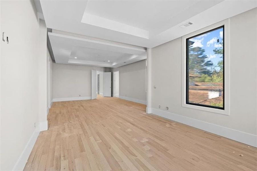 Spacious, unfurnished interior of a new home in , Marietta (Image 44).