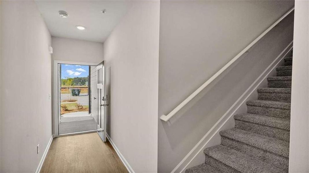 Spacious, unfurnished interior of a new home in Echo Glen, Stockbridge (Image 17).