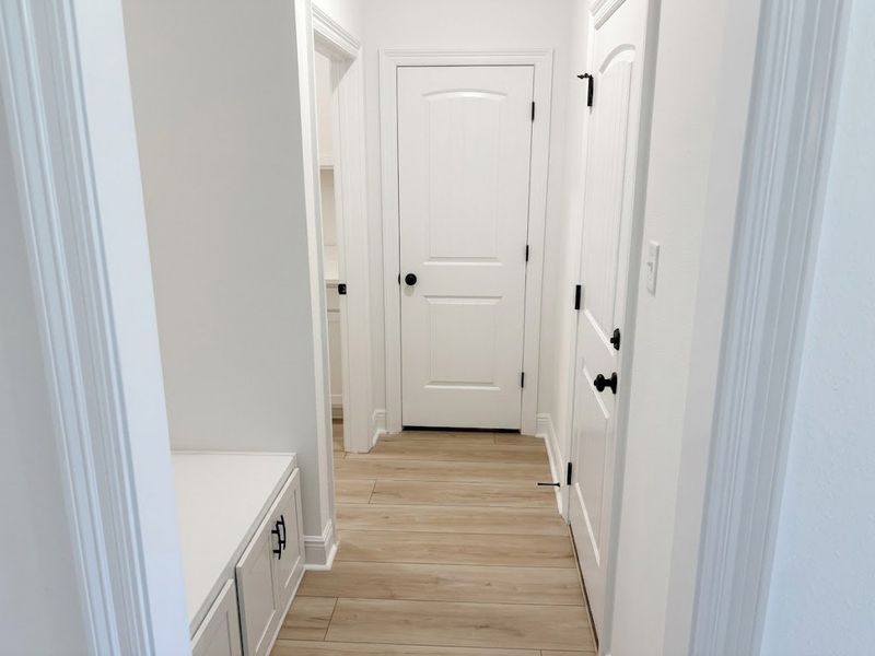 Spacious, unfurnished interior of a new home in Young Oaks, Crestview (Image 20).