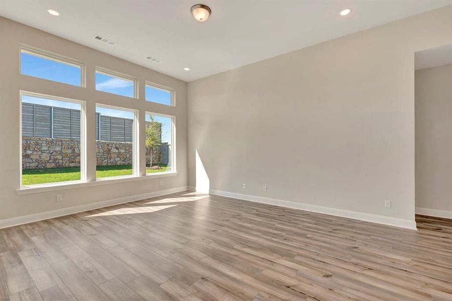 Spacious, unfurnished interior of a new home in Treeline, Justin (Image 24).