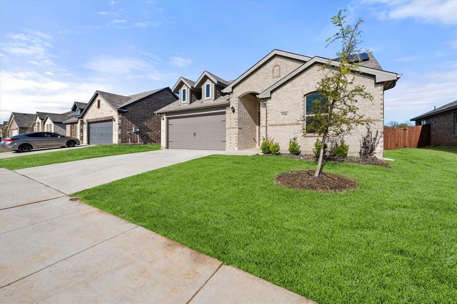Front exterior of a new home in , Fort Worth, TX, highlighting curb appeal (Image 22).