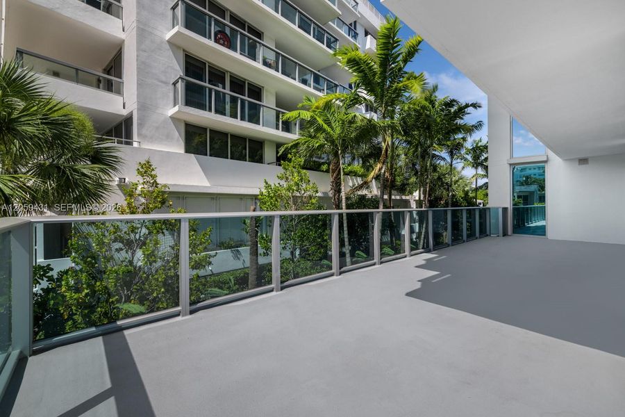 Condo located in Bay Harbor Islands, FL showcasing its design and architecture (Image 30). Condo located in Bay Harbor Islands, FL showcasing its design and architecture (Image 30).