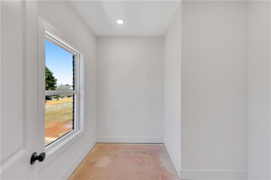 Spacious, unfurnished interior of a new home in , Suwanee (Image 15).
