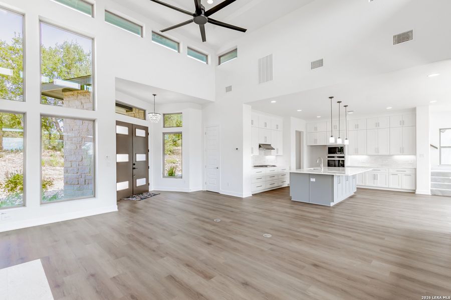 Spacious, unfurnished interior of a new home in , Spring Branch (Image 37). Spacious, unfurnished interior of a new home in , Spring Branch (Image 37).